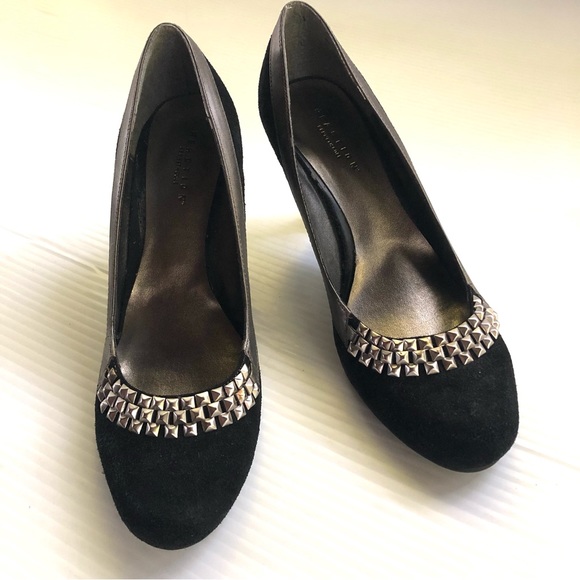 Kenneth Cole Reaction Studded Black Suede Heels Pumps 8 - Picture 6 of 13